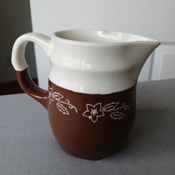 Oxford Stoneware 4.5" mini pitcher VTG 1940s Snow Flower brown cream well loved - Picture 2 of 9